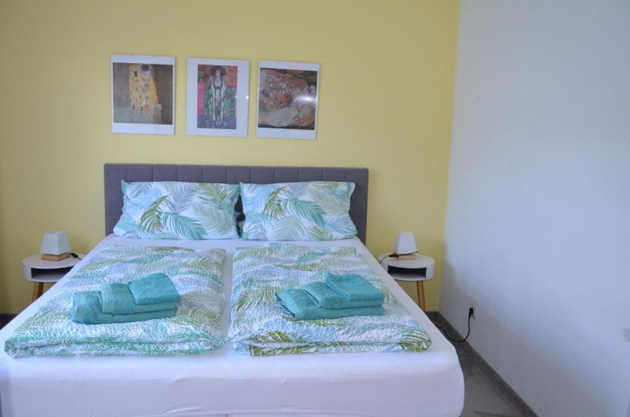 Rieth Apartment *